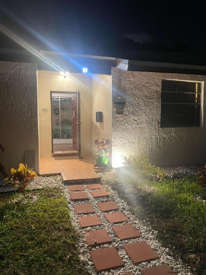 Hostel Brazilian Downtown Miami Zewnętrze zdjęcie